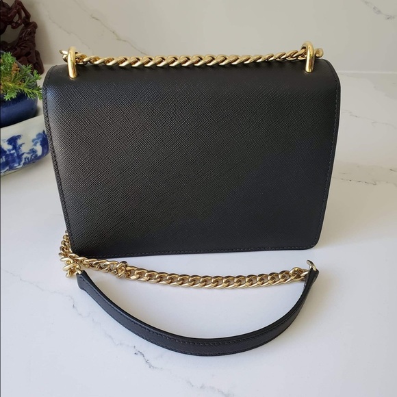 ❌❌ SOLD ❌❌ ❤️ PRADA ❤️ LIKE NEW BARELY USED. No sign of tear and wear. Mini bag - Picture 2 of 12